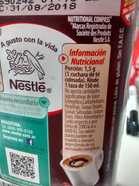 ¿Cuánto azúcar tiene el Nescafe?